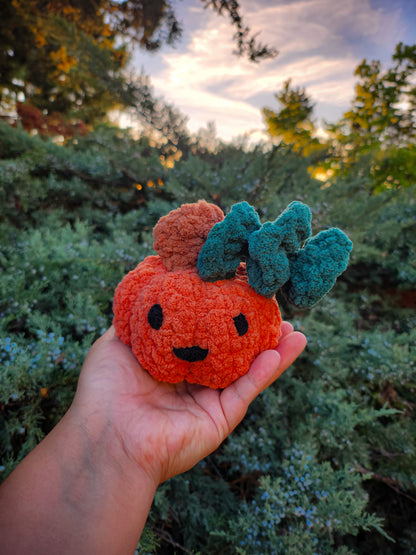 Small Crochet Pumpkin